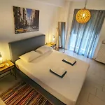 Tamar's Place *