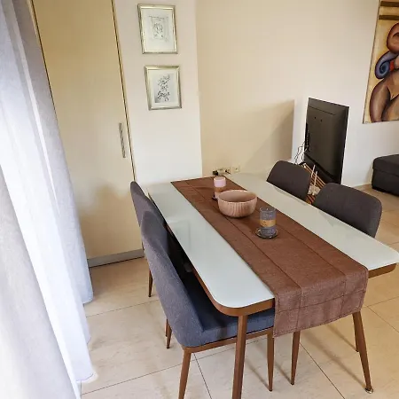 Tamar's Place Apartment